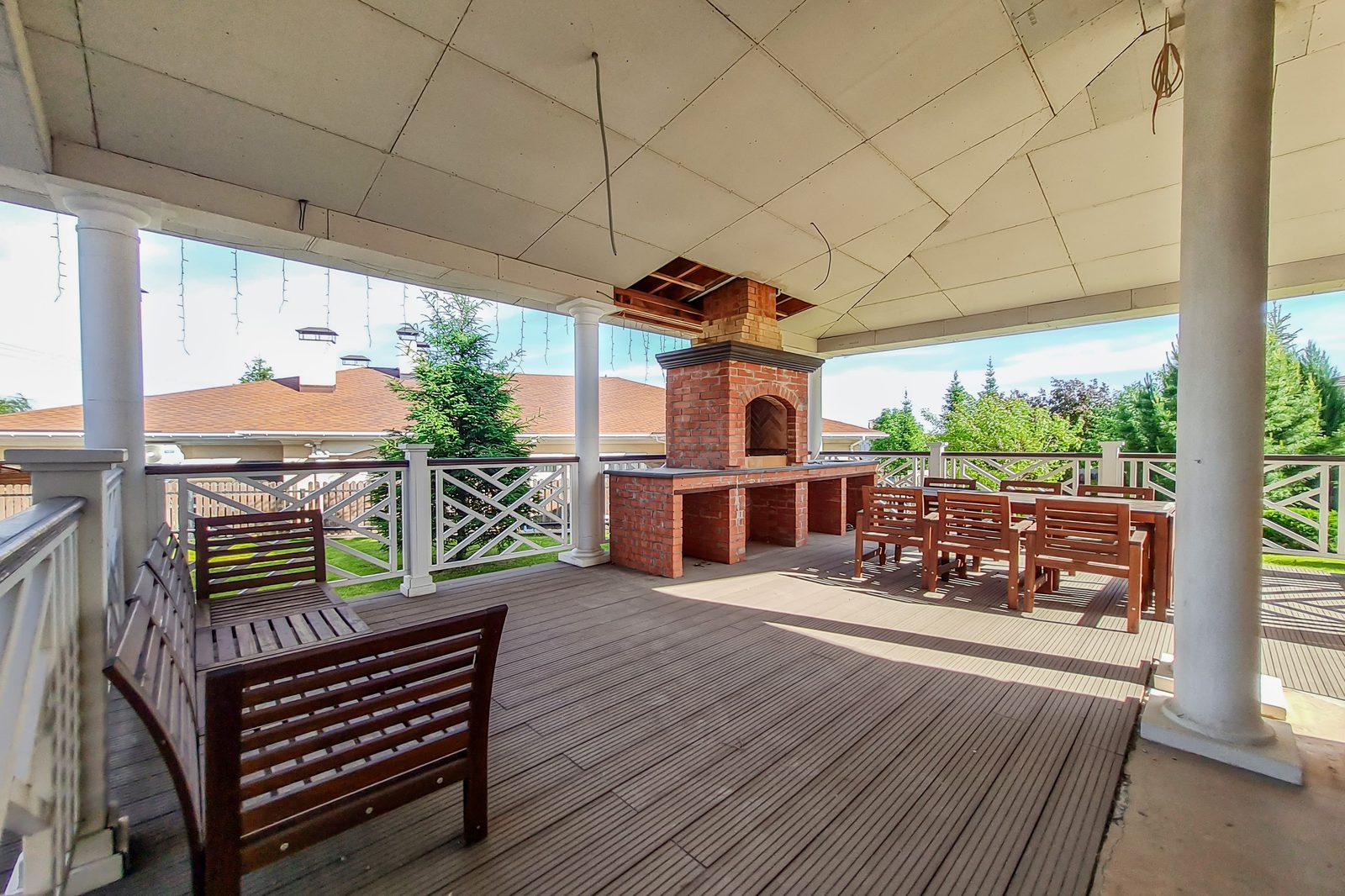 Терраса с мангальной зоной